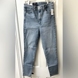GAP JEANS SIZE 30 NWT JEGGINGS SKYHIGH